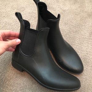 J Crew Chelsea rain boot in black